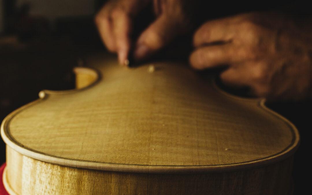 Violin Sims: Carbon Fiber Competitive with Wood